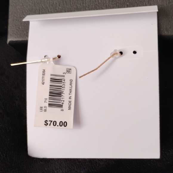 Kendra Scott Gold Floral Earrings - Picture 4 of 5